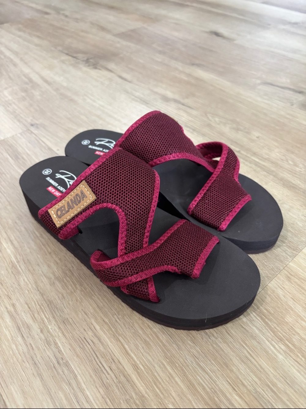 NEW Women’s Celanda Mesh Sandals